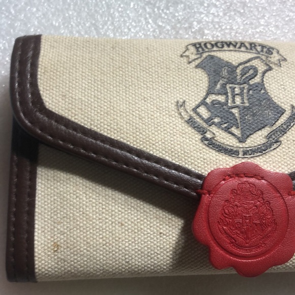 Harry Potter Hogwarts Letter style Trifold wallet - Picture 16 of 16